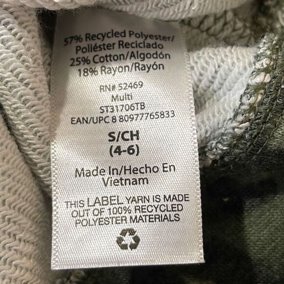 Secret Treasures Cheetah Print Crewneck Sweatshirt. Size Small Green NWT - Picture 8 of 8